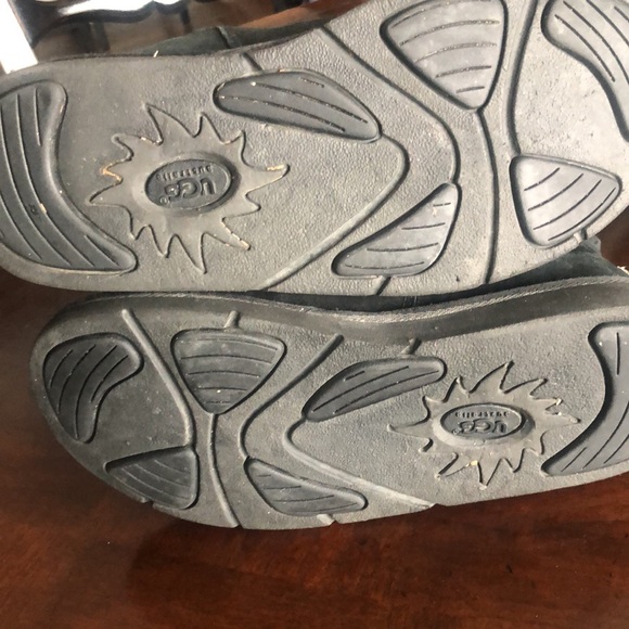 Great looking UGG black suede boots, just below the knee. Great condition! - Picture 6 of 6